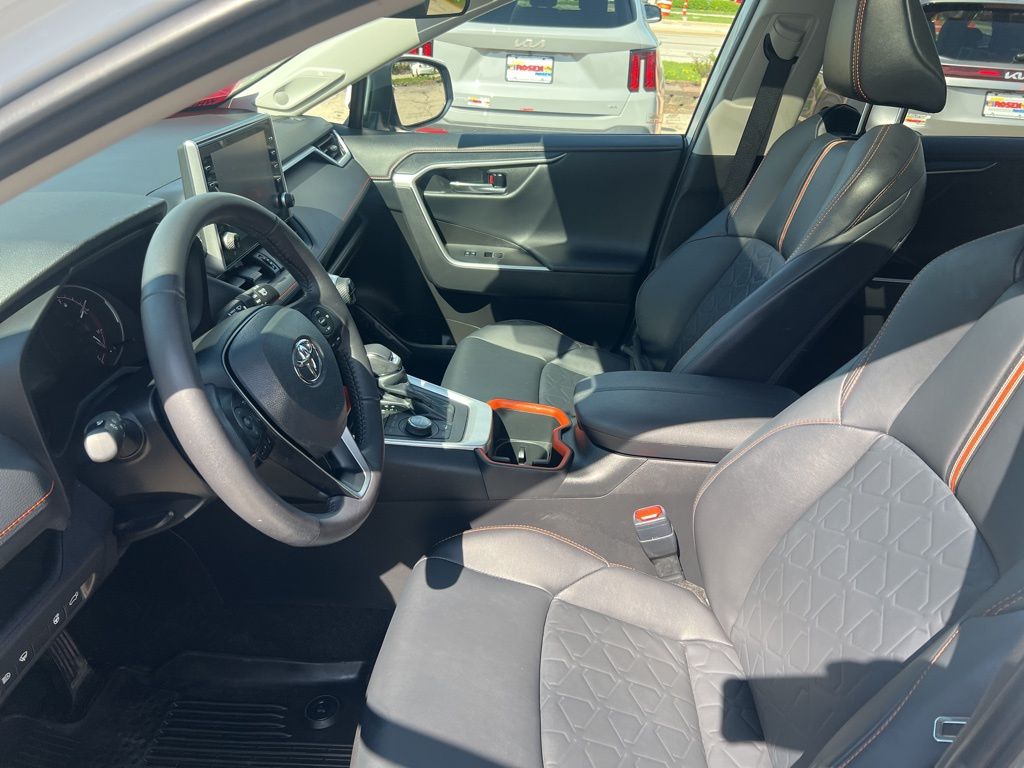2022 Toyota RAV4 Adventure photo