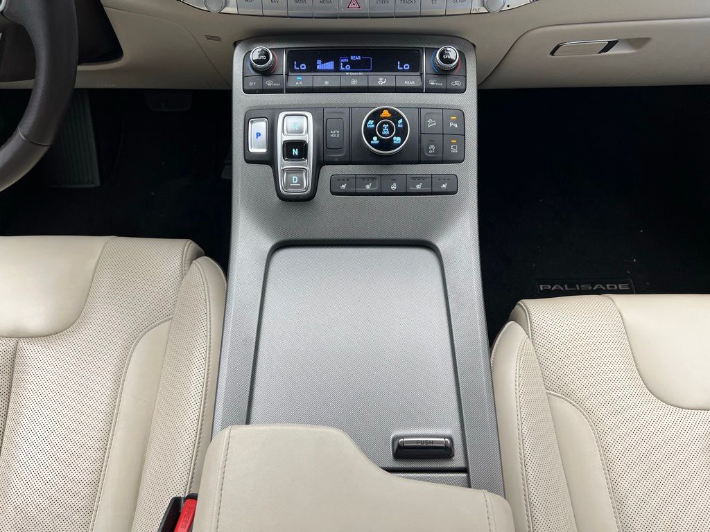 Thumbnail: 2021 Hyundai Palisade - 13