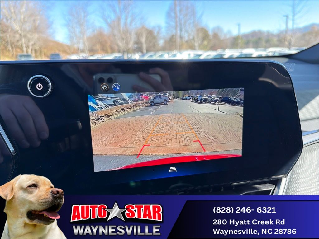 new 2026 Chevrolet Equinox car, priced at $34,690