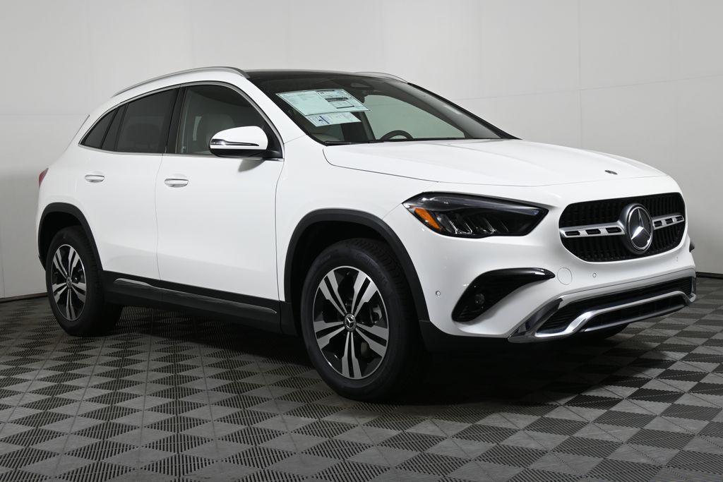 Thumbnail: 2026 Mercedes-Benz GLA - 8