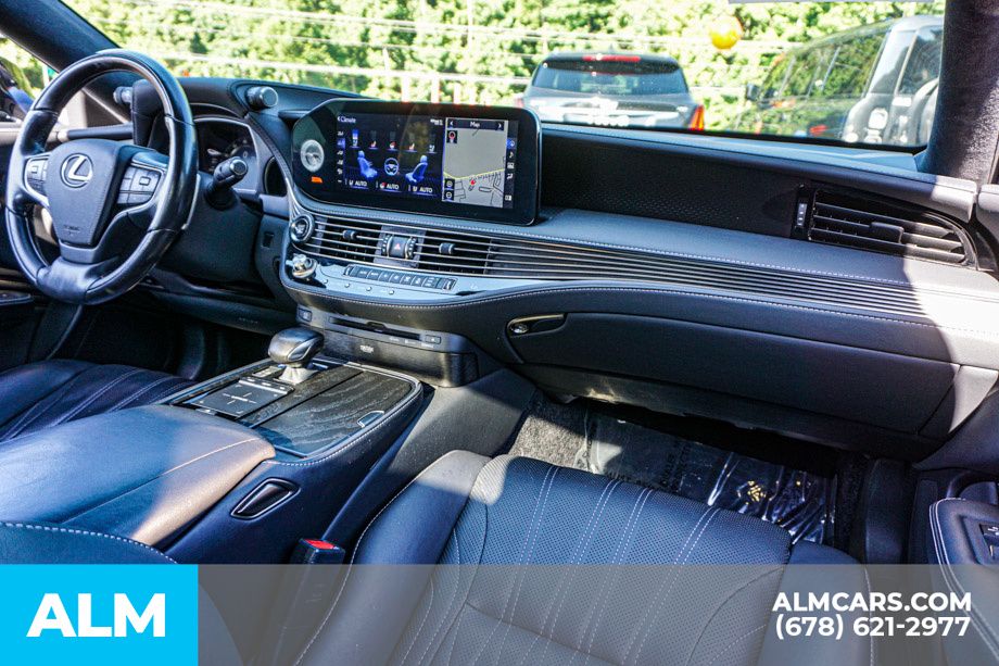 Used 2022 Black Lexus 500 Base image 24