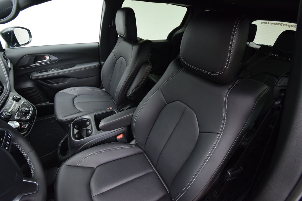 new 2026 Chrysler Pacifica car, priced at $42,456