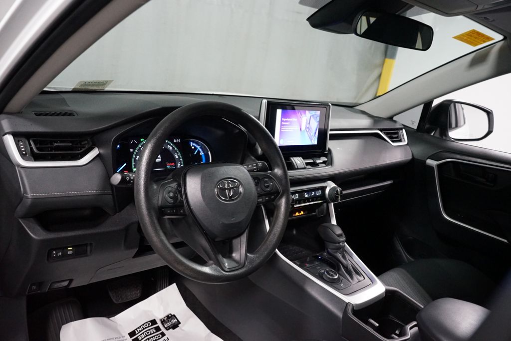 Thumbnail: 2024 Toyota RAV4 - 11