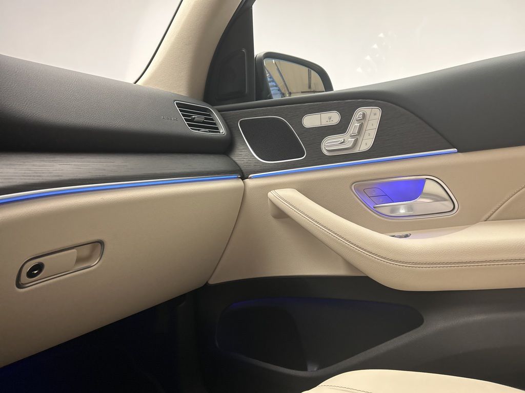 Thumbnail: 2026 Mercedes-Benz GLE - 21