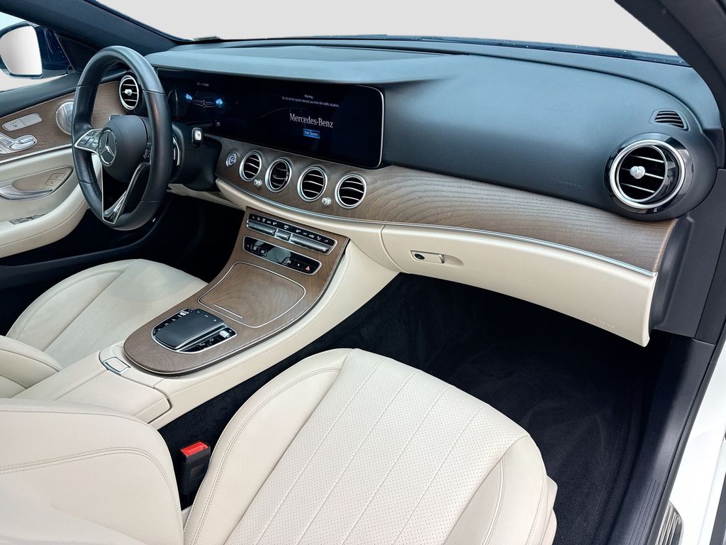 Thumbnail: 2022 Mercedes-Benz E-Class - 16