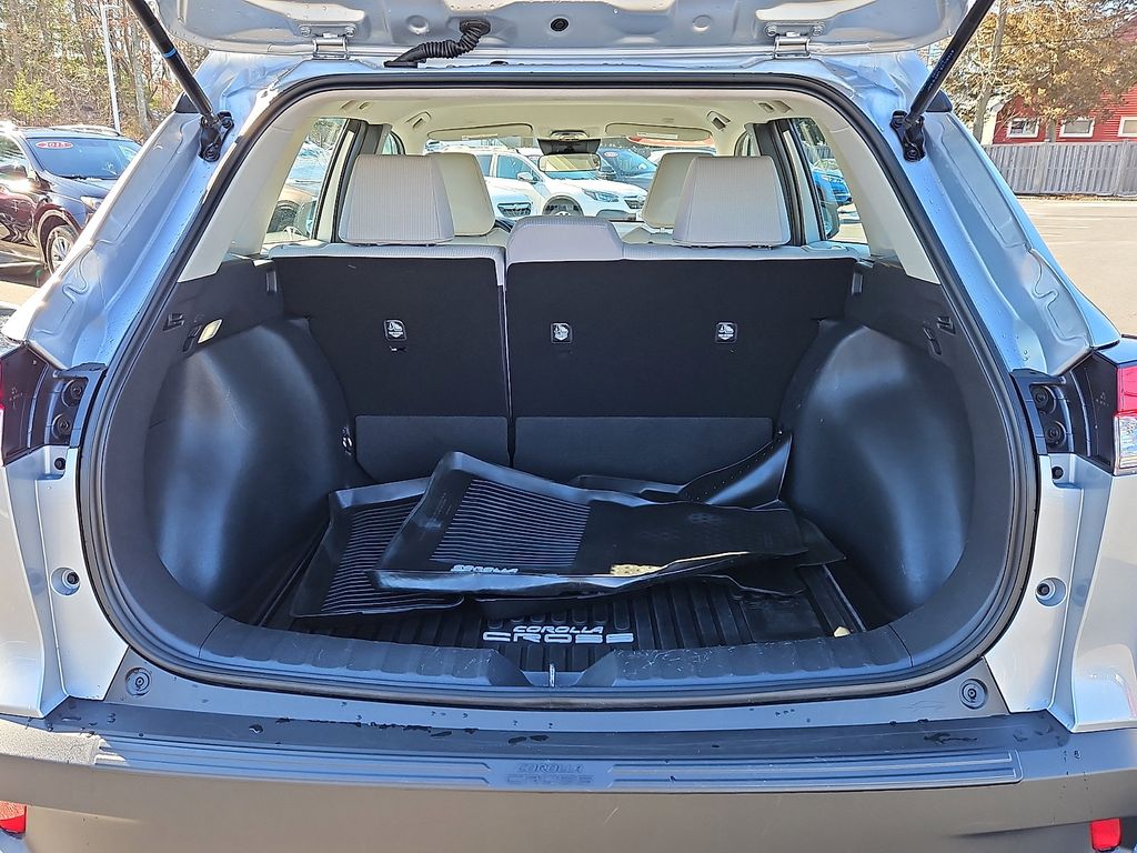 Thumbnail: 2025 Toyota Corolla Cross - 29