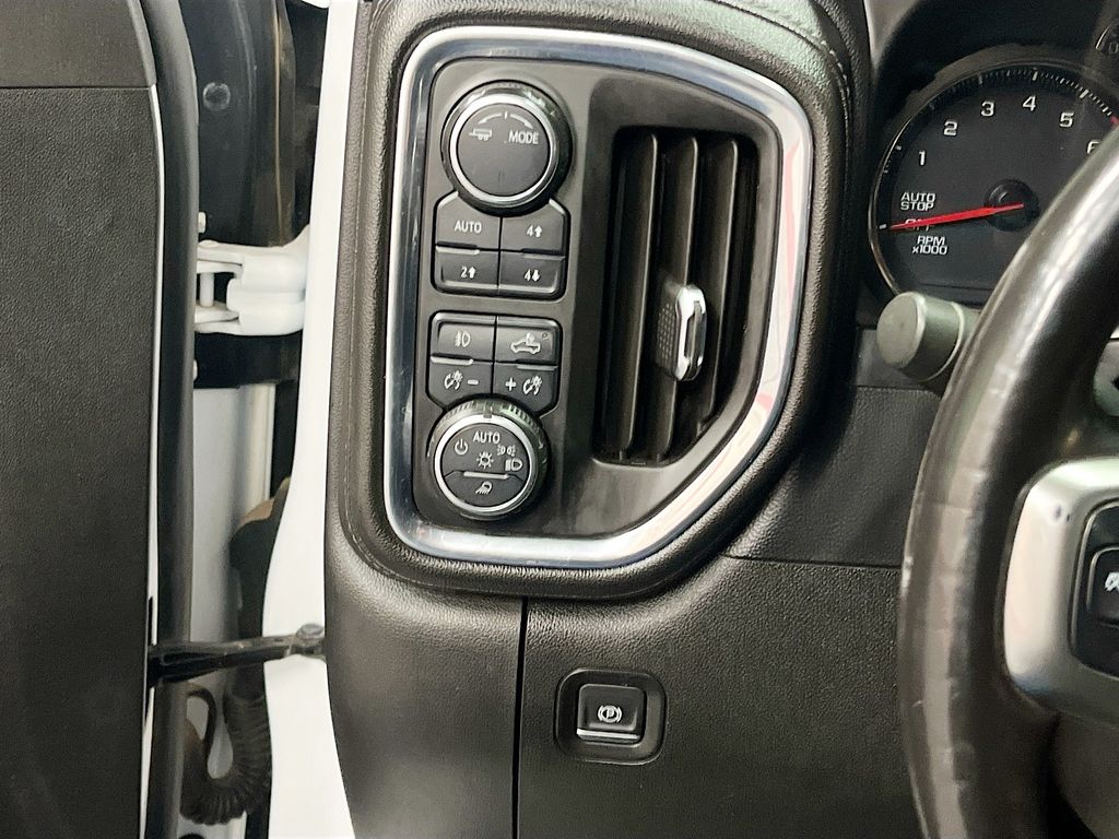 Used 2020 Summit White Chevrolet LT Trail Boss image 10