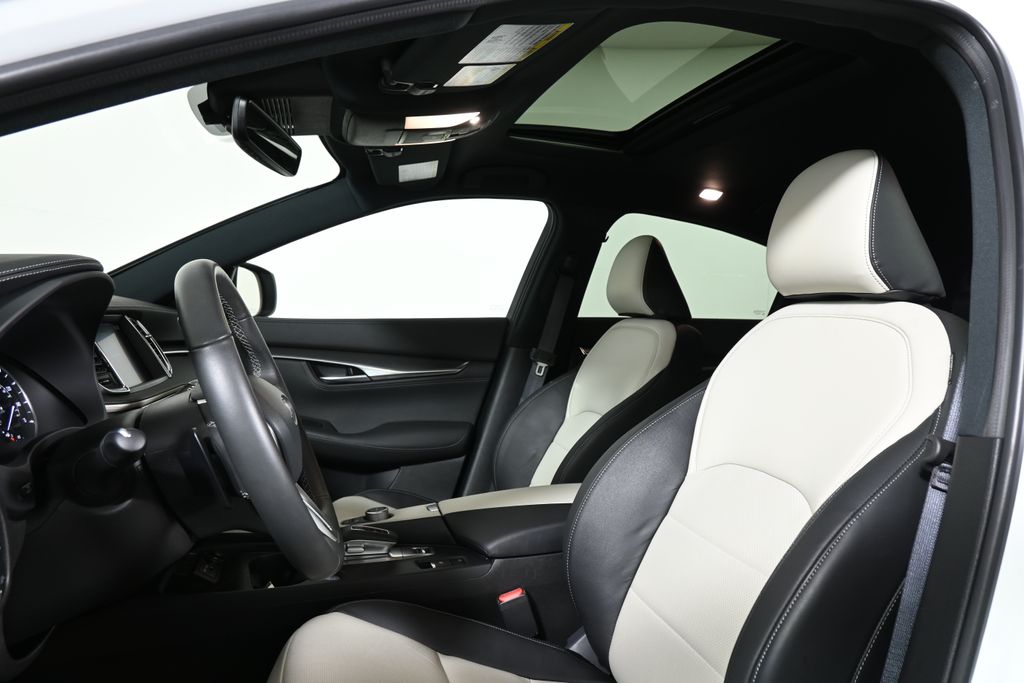 Thumbnail: 2025 INFINITI QX55 - 14