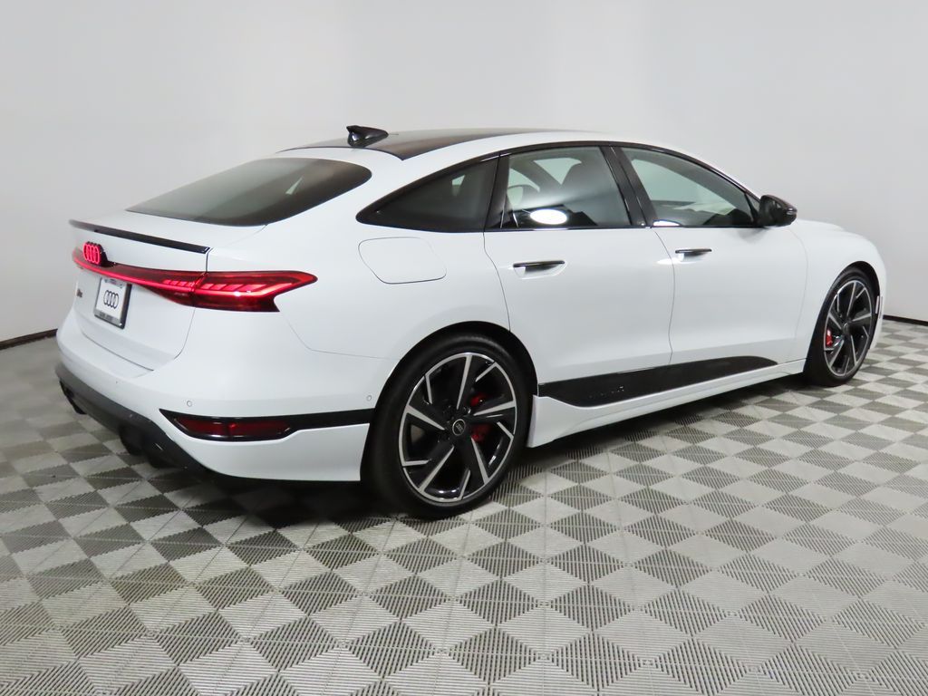 Thumbnail: 2025 Audi e-tron S - 5