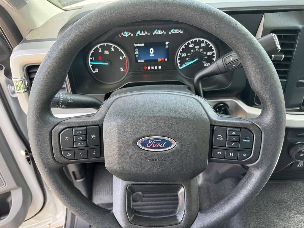 New 2026 Oxford White Ford XL image 13