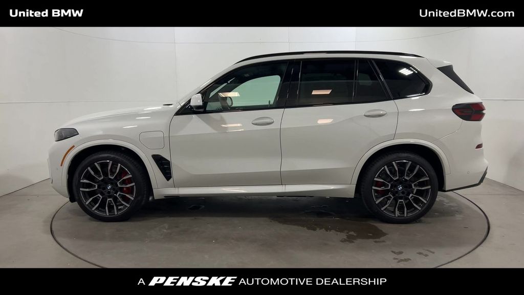 2025 BMW X5 xDrive50e 5