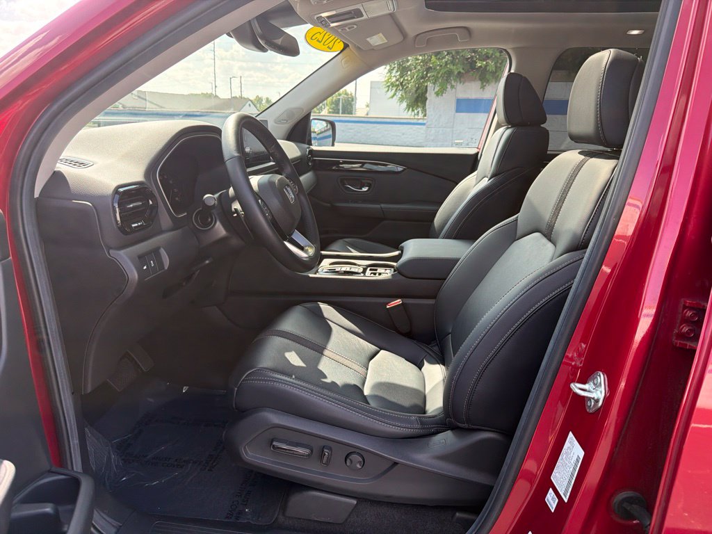 Thumbnail: 2025 Honda Pilot - 17