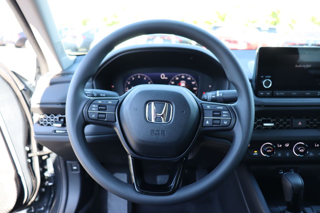 Thumbnail: 2025 Honda Accord - 31