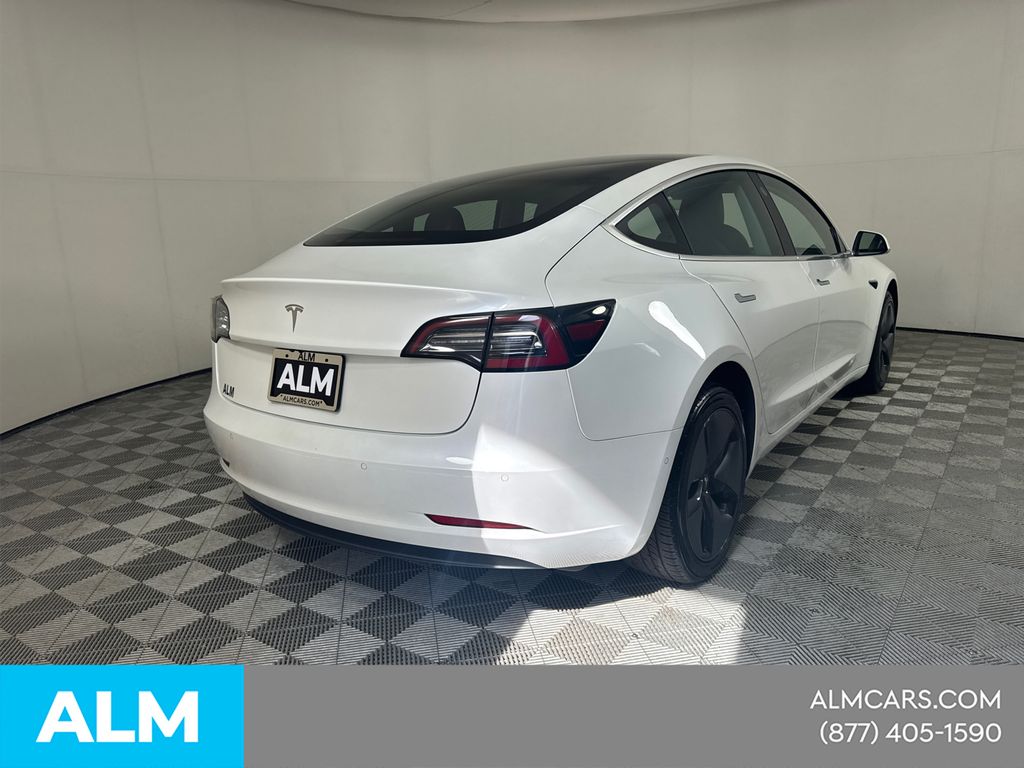 Used 2019 White Tesla Standard Range Plus image 7