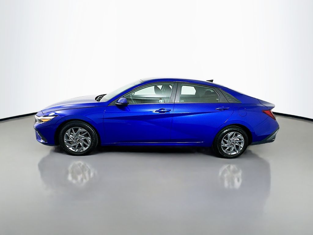 Thumbnail: 2024 Hyundai Elantra - 8