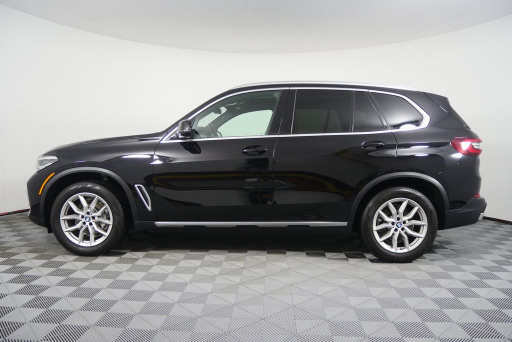 Thumbnail: 2022 BMW X5 - 6