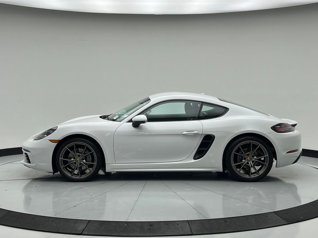 Thumbnail: 2022 Porsche 718 Cayman - 2