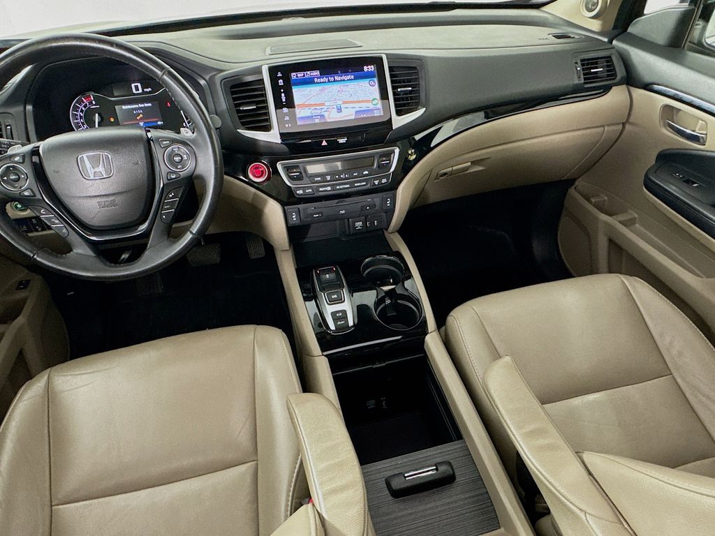 Used Car 2017 Honda Pilot  Touring For Sale Under $20,000 In Austin, Texas