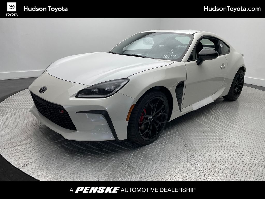 Thumbnail: 2025 Toyota GR86 - 1