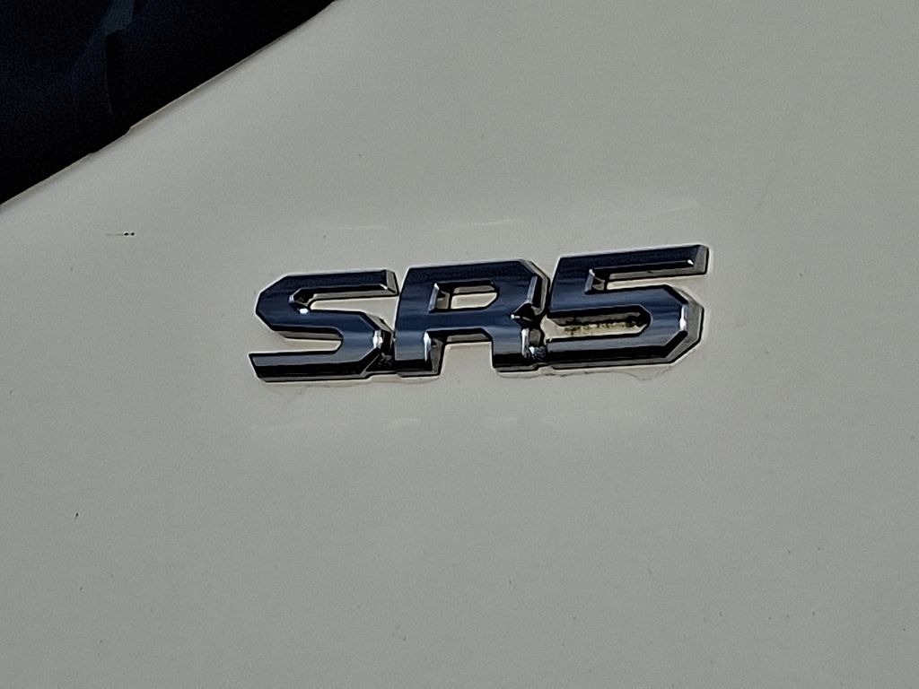 Thumbnail: 2023 Toyota Tundra - 31