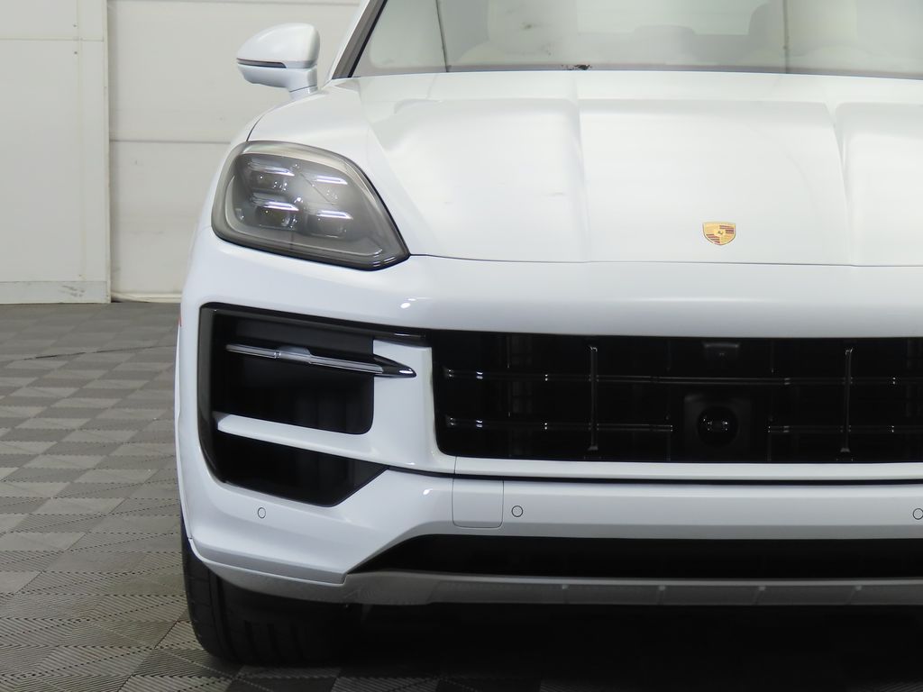 Thumbnail: 2025 Porsche  - 12
