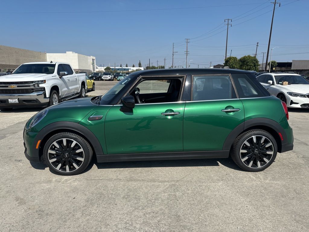 2023 MINI Cooper S Signature 2