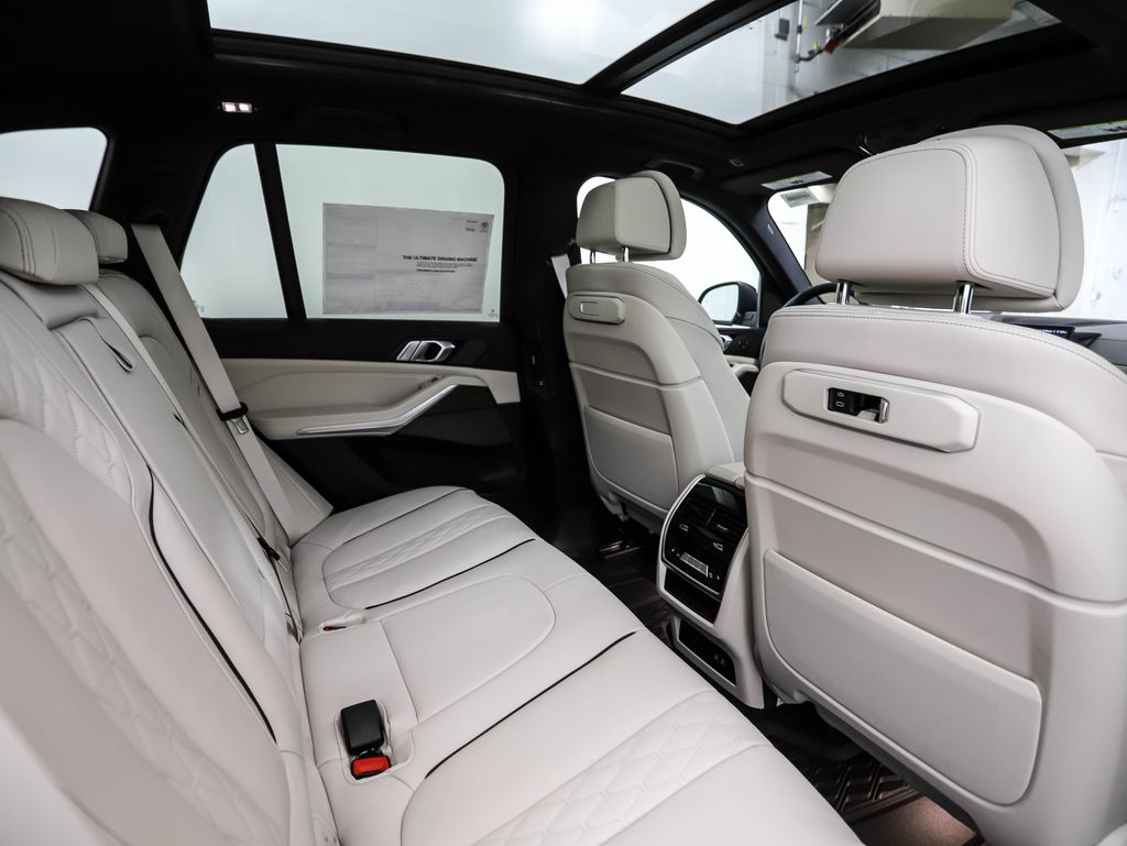 Thumbnail: 2026 BMW X5 - 26