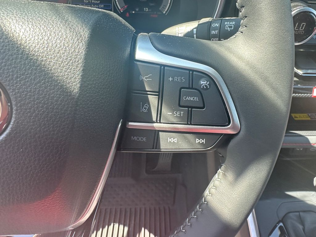 2025 Toyota Highlander XSE