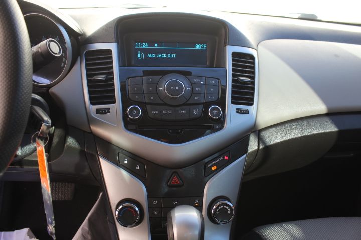 Used Car 2013 Chevrolet Cruze  Ls For Sale Under $10,000 In Georgetown, Texas