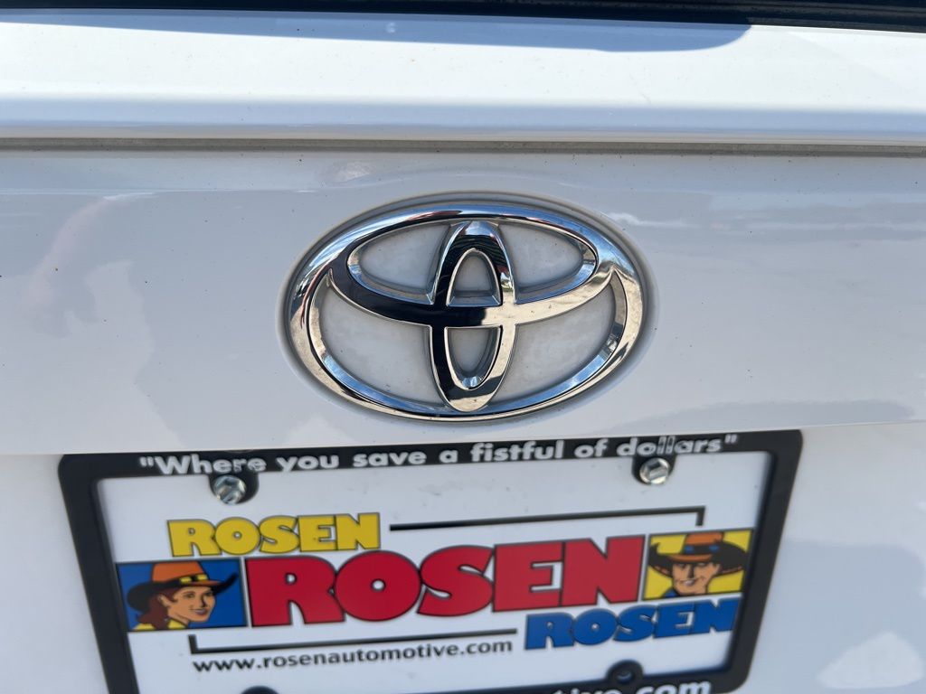 2022 Toyota RAV4 Adventure photo