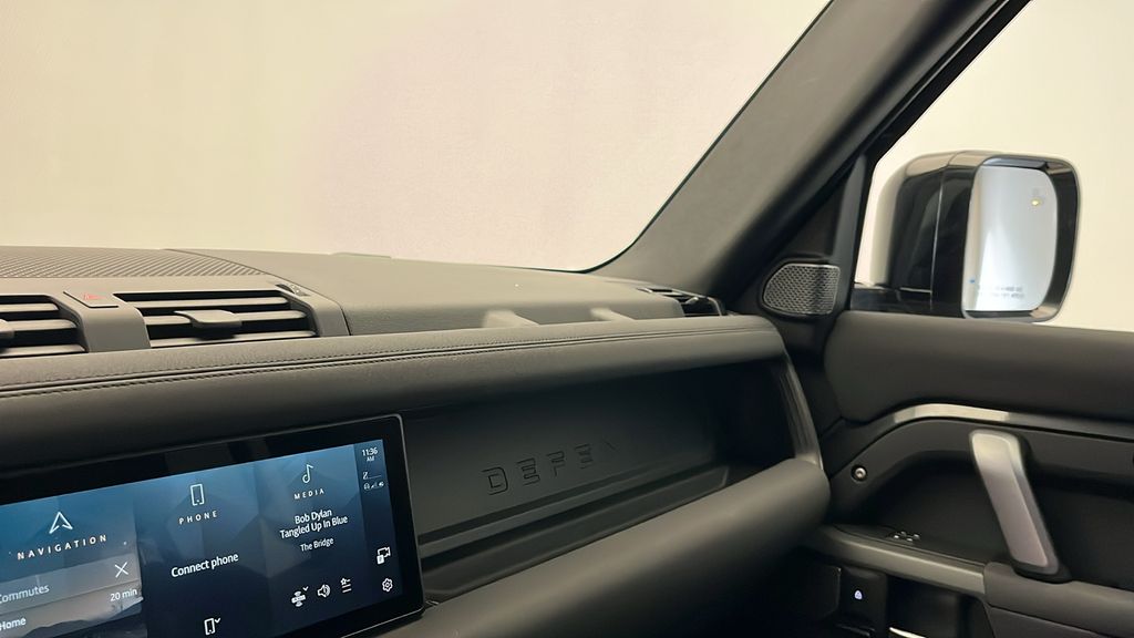 2023 Land Rover Defender 110 20