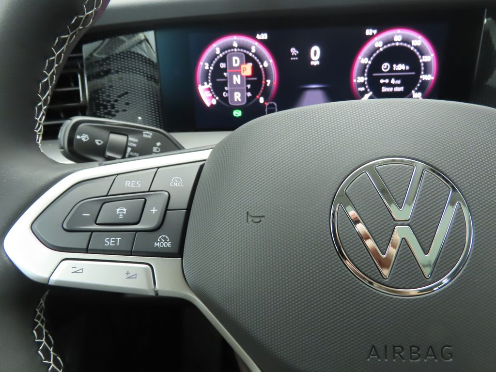 Thumbnail: 2025 Volkswagen Tiguan - 12
