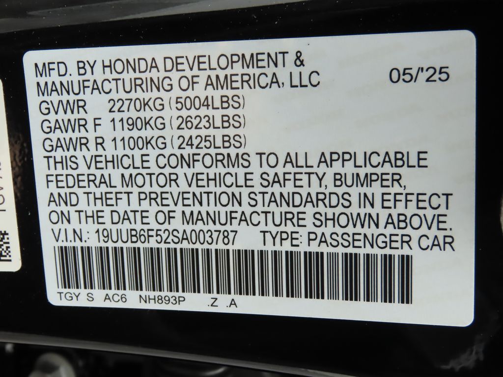 Thumbnail: 2025 Acura TLX - 32