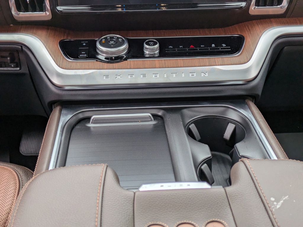 2025 Ford Expedition King Ranch