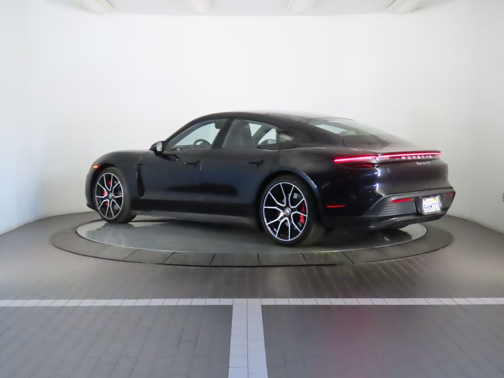 Thumbnail: 2023 Porsche Taycan - 3