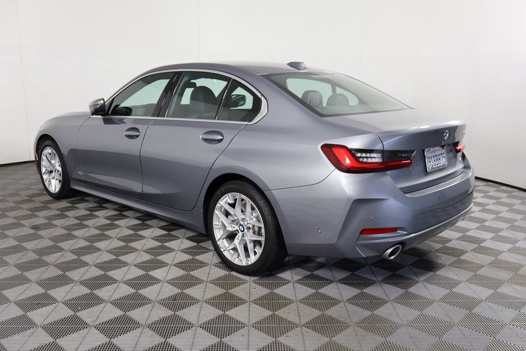 Thumbnail: 2025 BMW 3 Series - 6