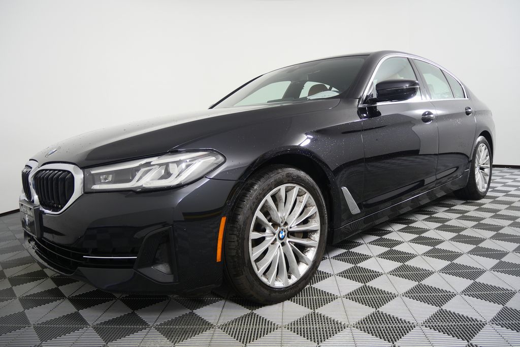 Thumbnail: 2021 BMW 5 Series - 7