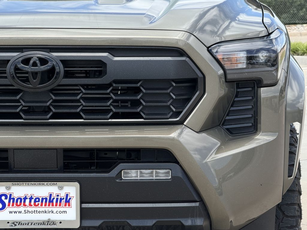 Used 2025 Toyota Tacoma Truck
