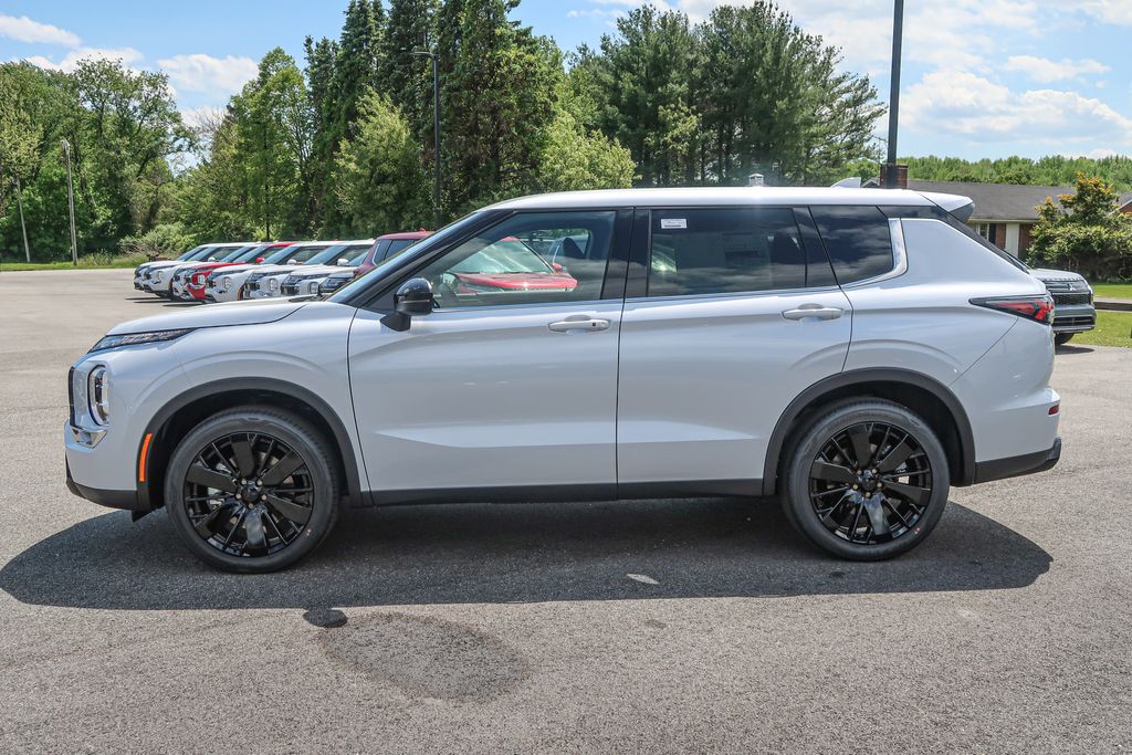 2026 Mitsubishi Outlander LE 2.5 S-AWC