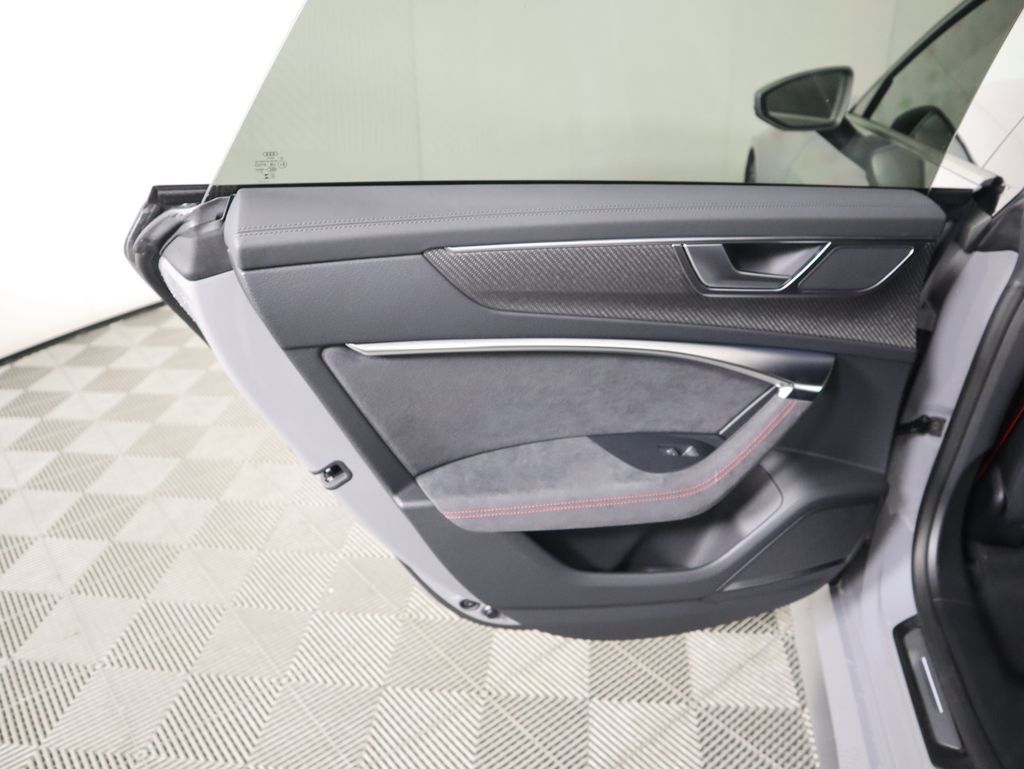 Thumbnail: 2026 Audi RS 7 - 28