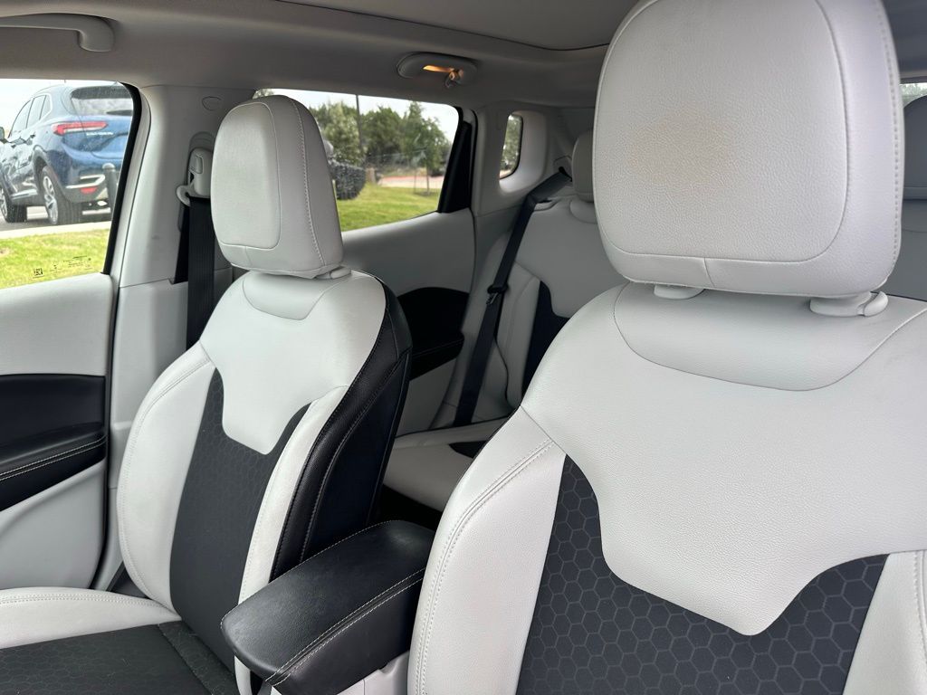Thumbnail: 2017 Jeep Compass - 6
