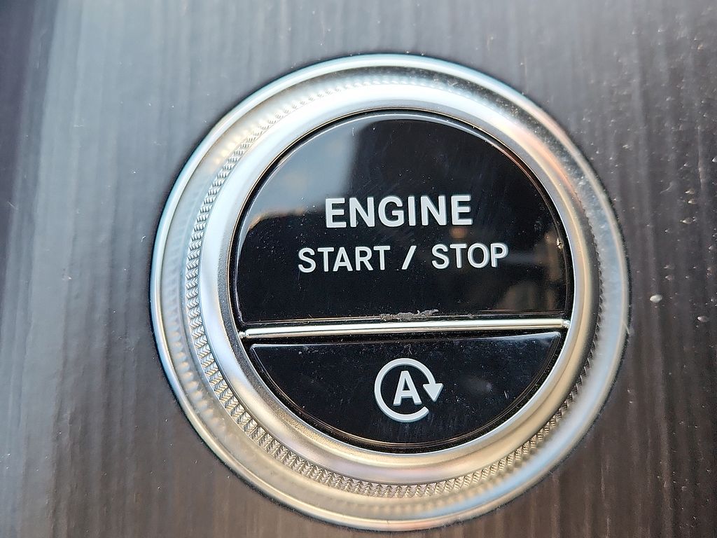 Thumbnail: 2023 Mercedes-Benz S-Class - 22