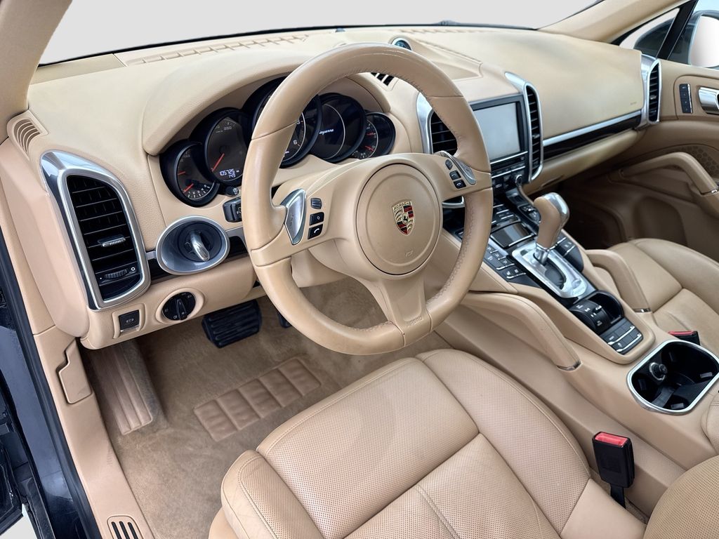 Thumbnail: 2014 Porsche Cayenne - 9