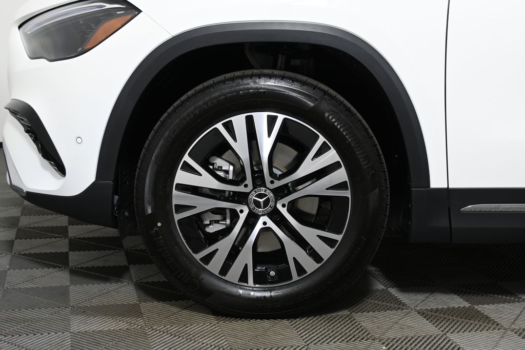 2025 Mercedes-Benz GLA 250 4MATIC 11