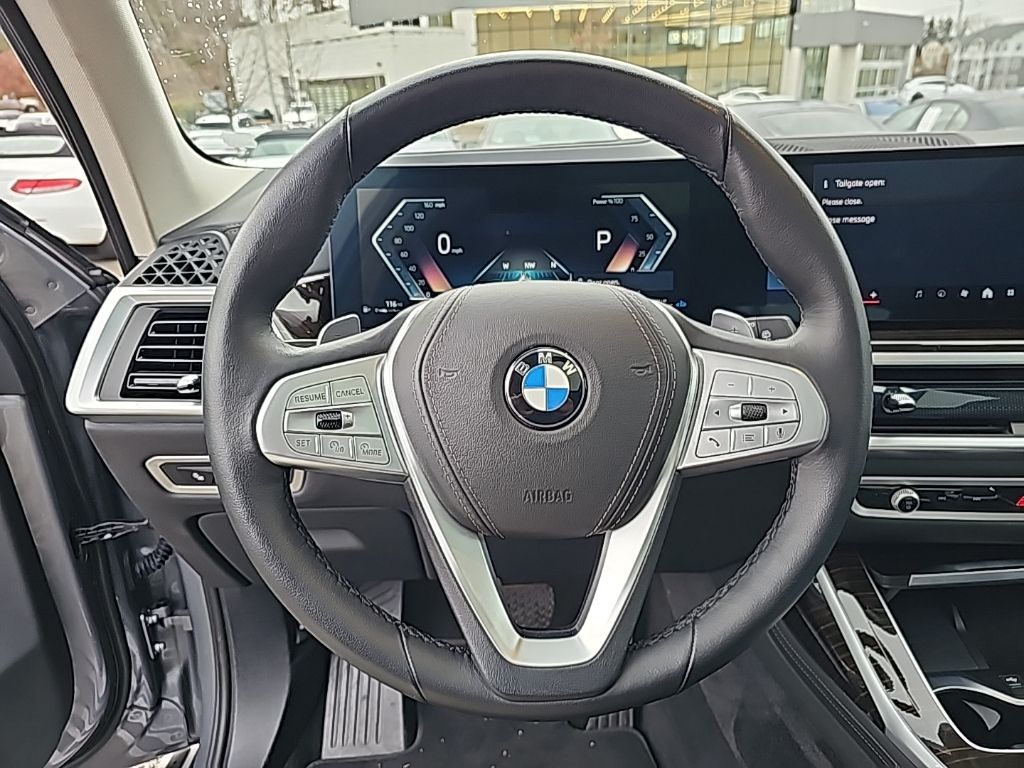 2024 BMW X7 xDrive40i 13