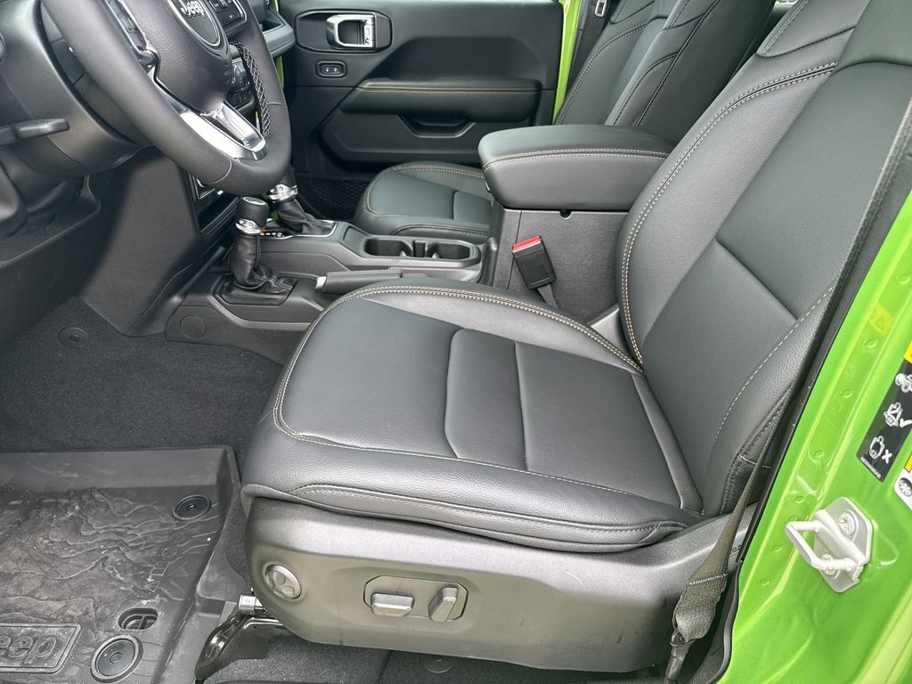 2026 Jeep Wrangler Sahara - 11