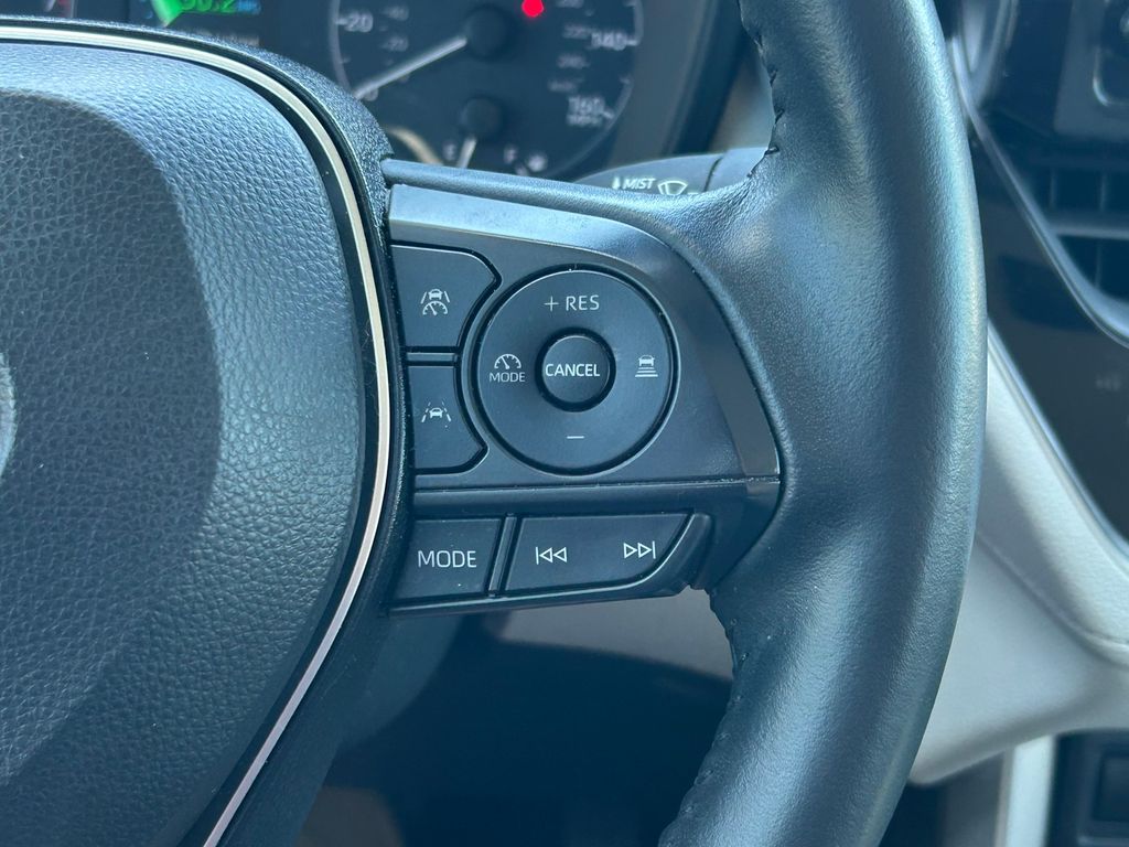 Used 2024 Toyota Corolla Cross SUV