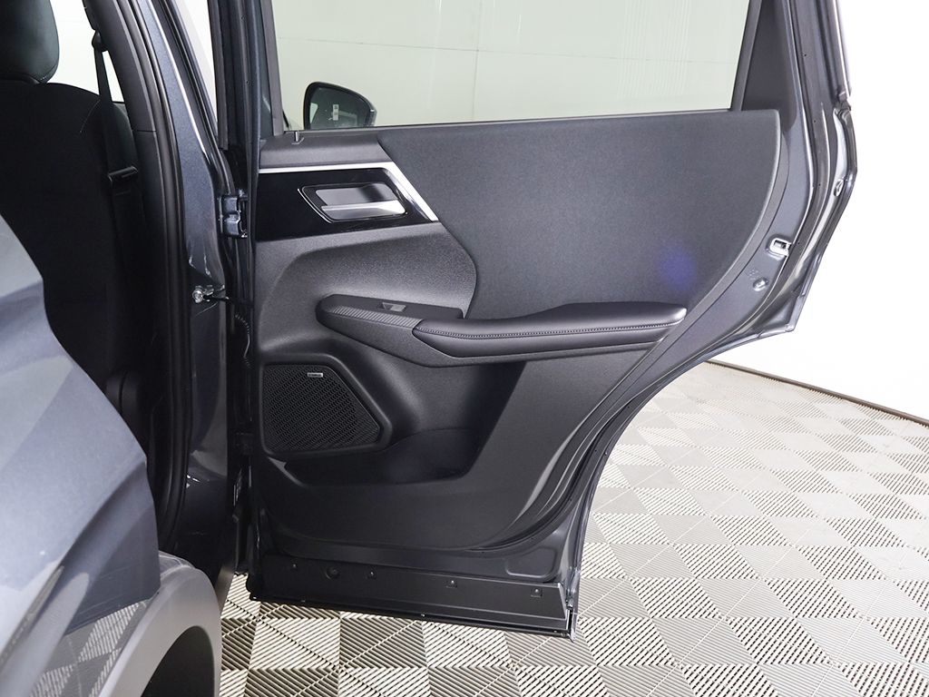 New 2026 Gray Mitsubishi ES image 24