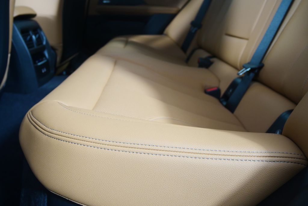 Thumbnail: 2026 BMW 4 Series - 14