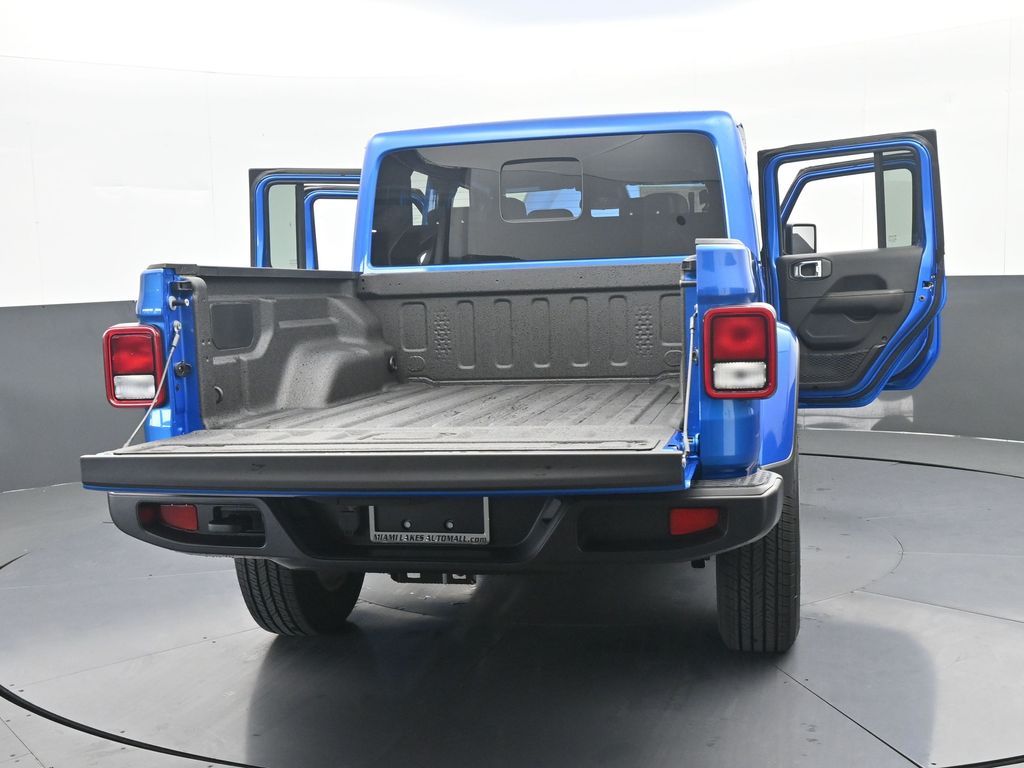 New 2026 Hydro Blue Pearlcoat Jeep Sahara image 68